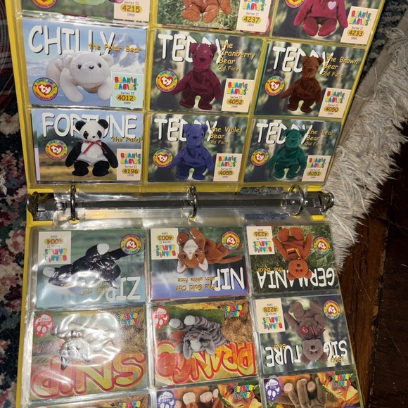 TY Beanie Babies Official Collector's binder from 1998 With 270+ Series 2 Cards - Picture 11 of 12